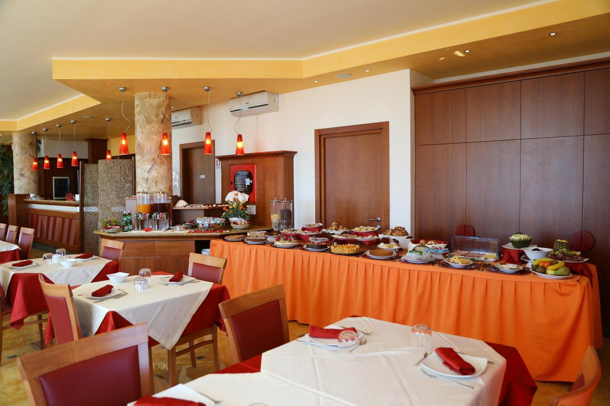 טורה לפילו Hotel Alba מראה חיצוני תמונה