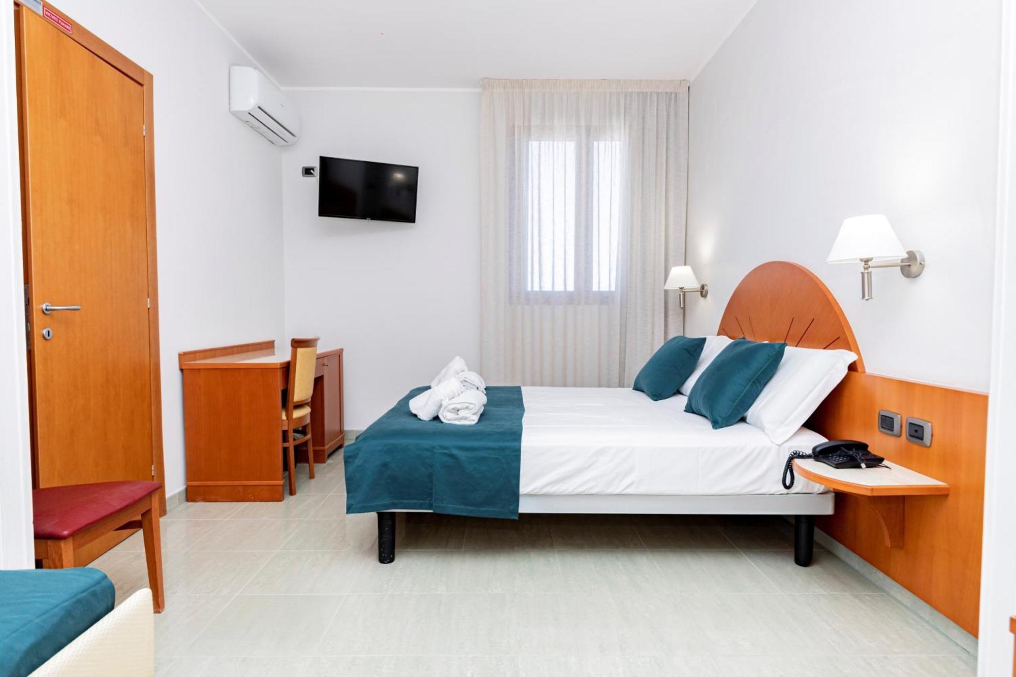 טורה לפילו Hotel Alba מראה חיצוני תמונה