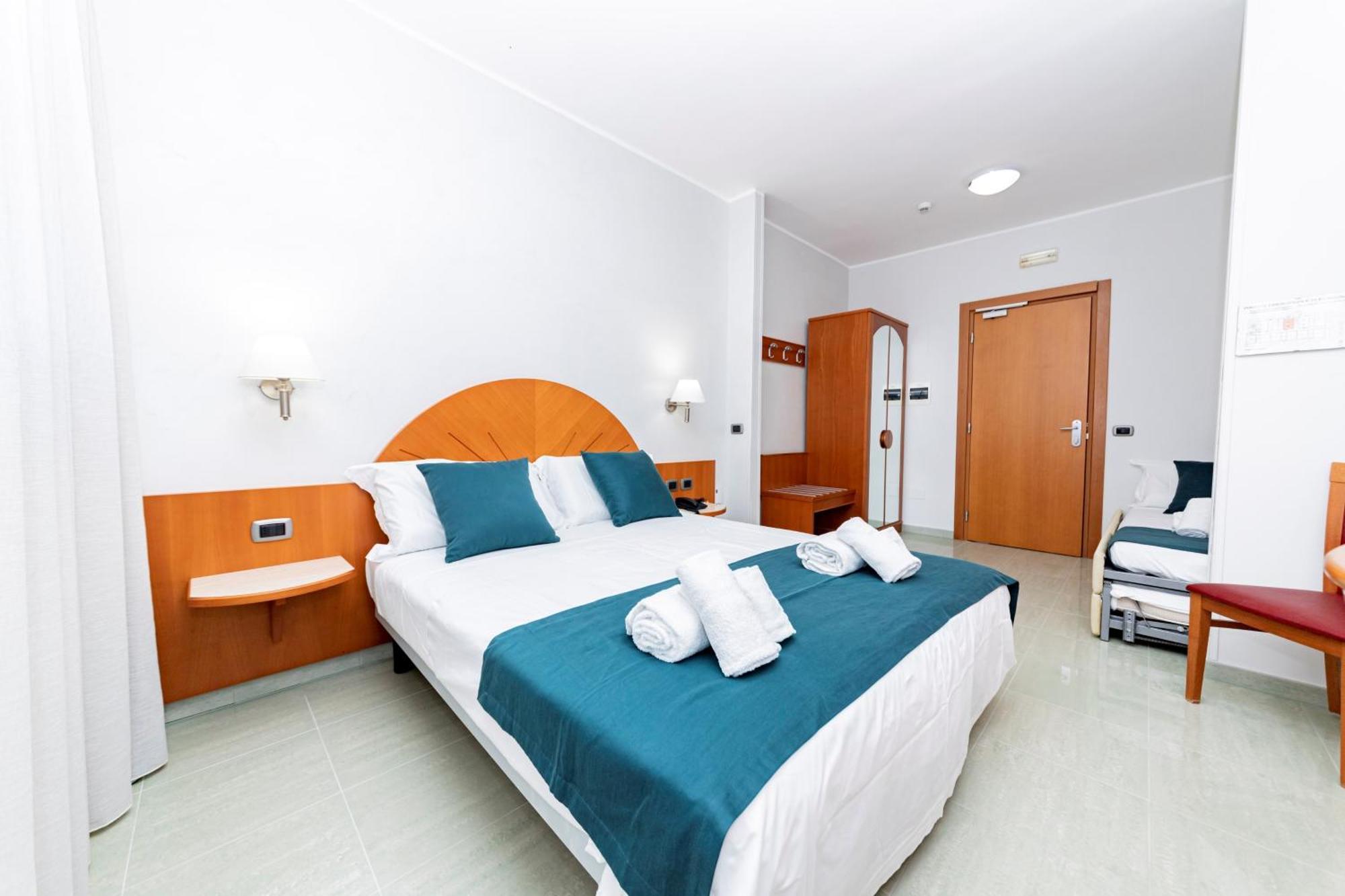 טורה לפילו Hotel Alba מראה חיצוני תמונה