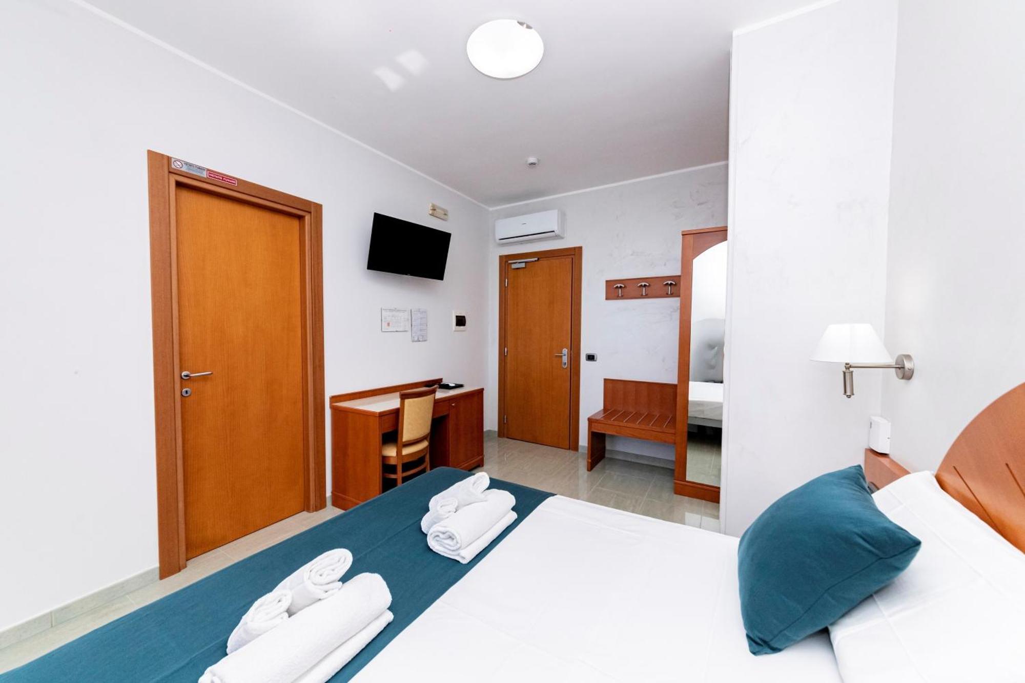 טורה לפילו Hotel Alba מראה חיצוני תמונה